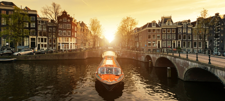 征服冰島北極光 探索藍冰洞、藍湖溫泉11日_雷克雅未克／阿姆斯特丹_第09天