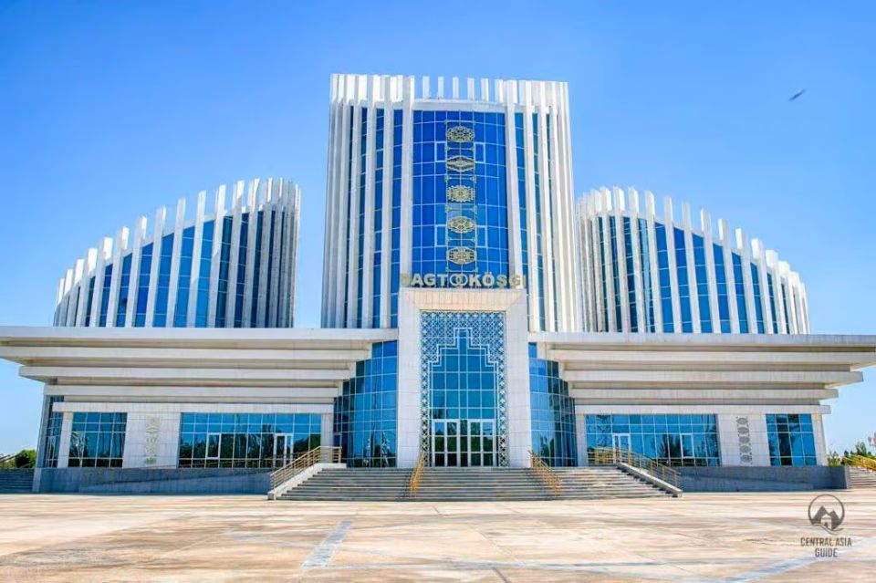 成吉思汗西征花剌子模-中亞外絲路五國22日全覽(含阿斯塔納)_希希瓦Khiva – 70 km ( 1小時15分 ) - 達休葛茲Dashoguz【土庫曼尼斯坦Turkmenistan】
達休葛茲 / 阿什哈巴德 ( 連泊三晚 ) 

參考航班： TAZ達休葛茲  / ASB阿什哈巴德  T5 110  1950 / 2040 ( 飛行1:20 )_第12天