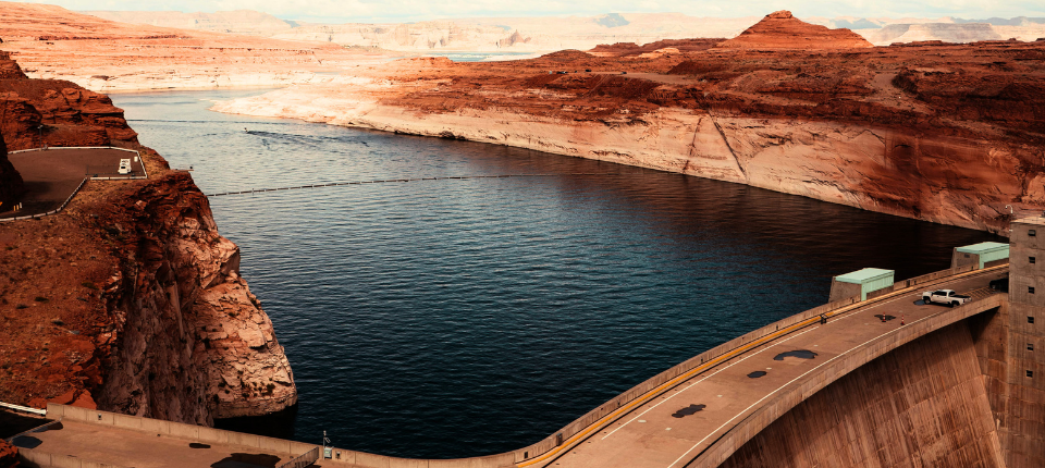 美西星辰之路：峽谷日出・羚羊谷・拉斯維加斯・洛杉磯 8 日_佩姬鎮（格蘭大壩、鮑威爾湖）－（3小時）布萊斯 Bryce_第03天